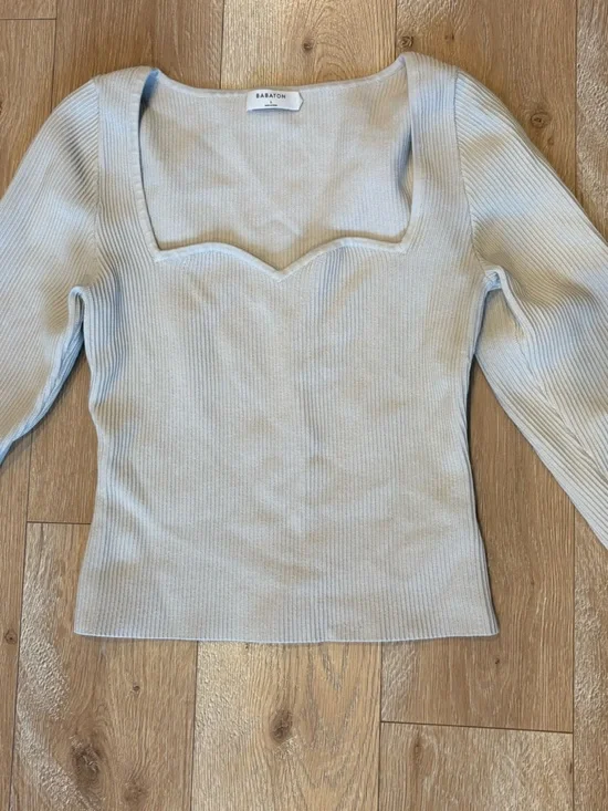 Babaton Beige Ribbed V-Neck Sweater - Picture 1 of 4